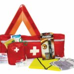 Kit urgence pour véhicule avec accessoires de sécurité