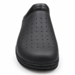 Sabot anatomique noir en cuir perforé